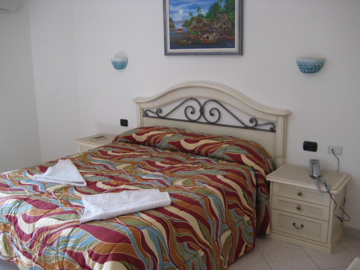 Scano Comfort Inn Santa Teresa Gallura Zewnętrze zdjęcie