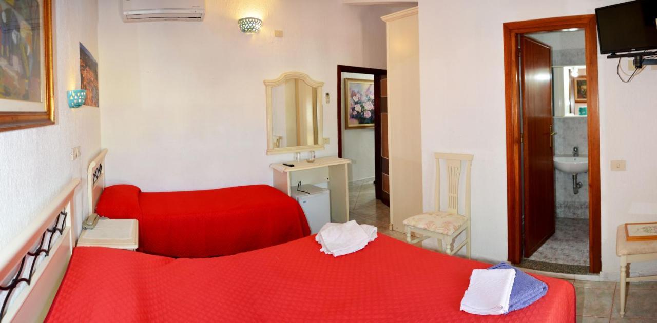 Scano Comfort Inn Santa Teresa Gallura Zewnętrze zdjęcie
