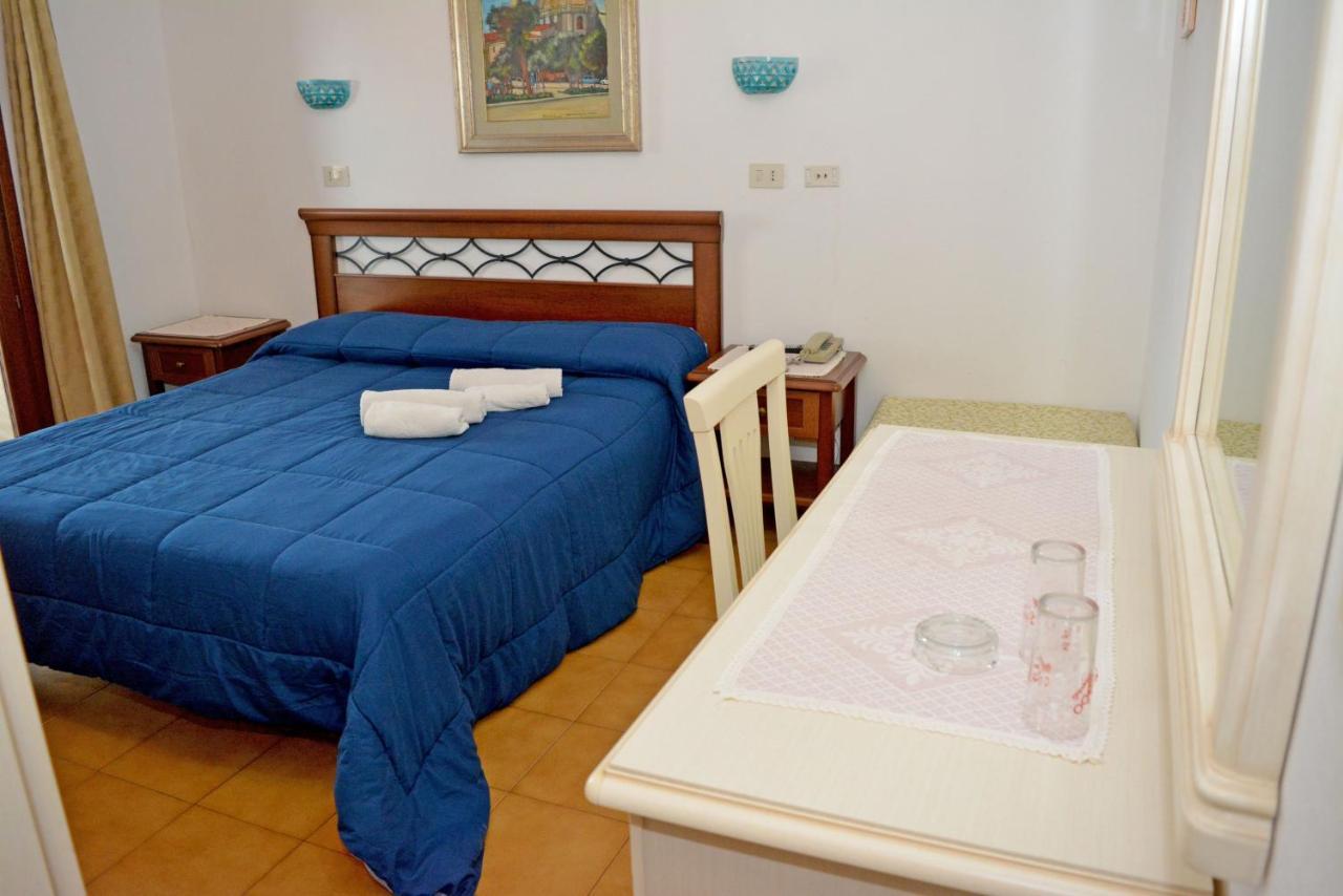 Scano Comfort Inn Santa Teresa Gallura Zewnętrze zdjęcie