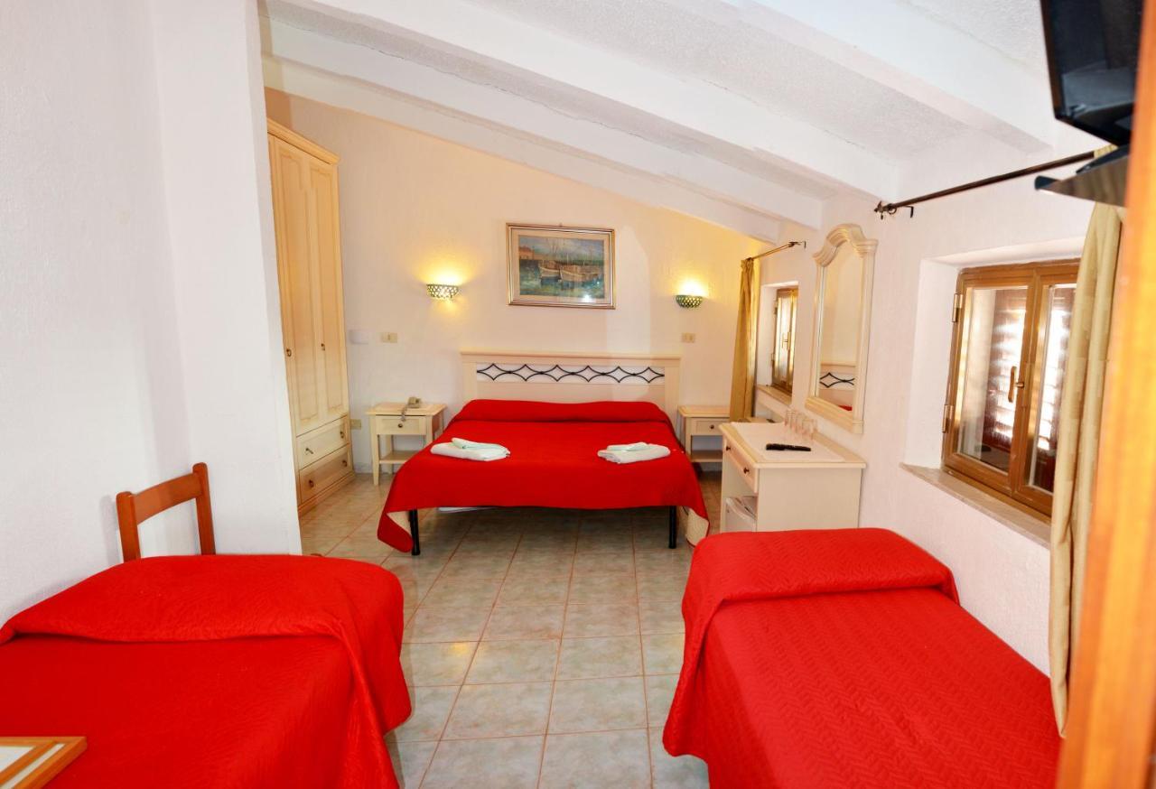 Scano Comfort Inn Santa Teresa Gallura Zewnętrze zdjęcie